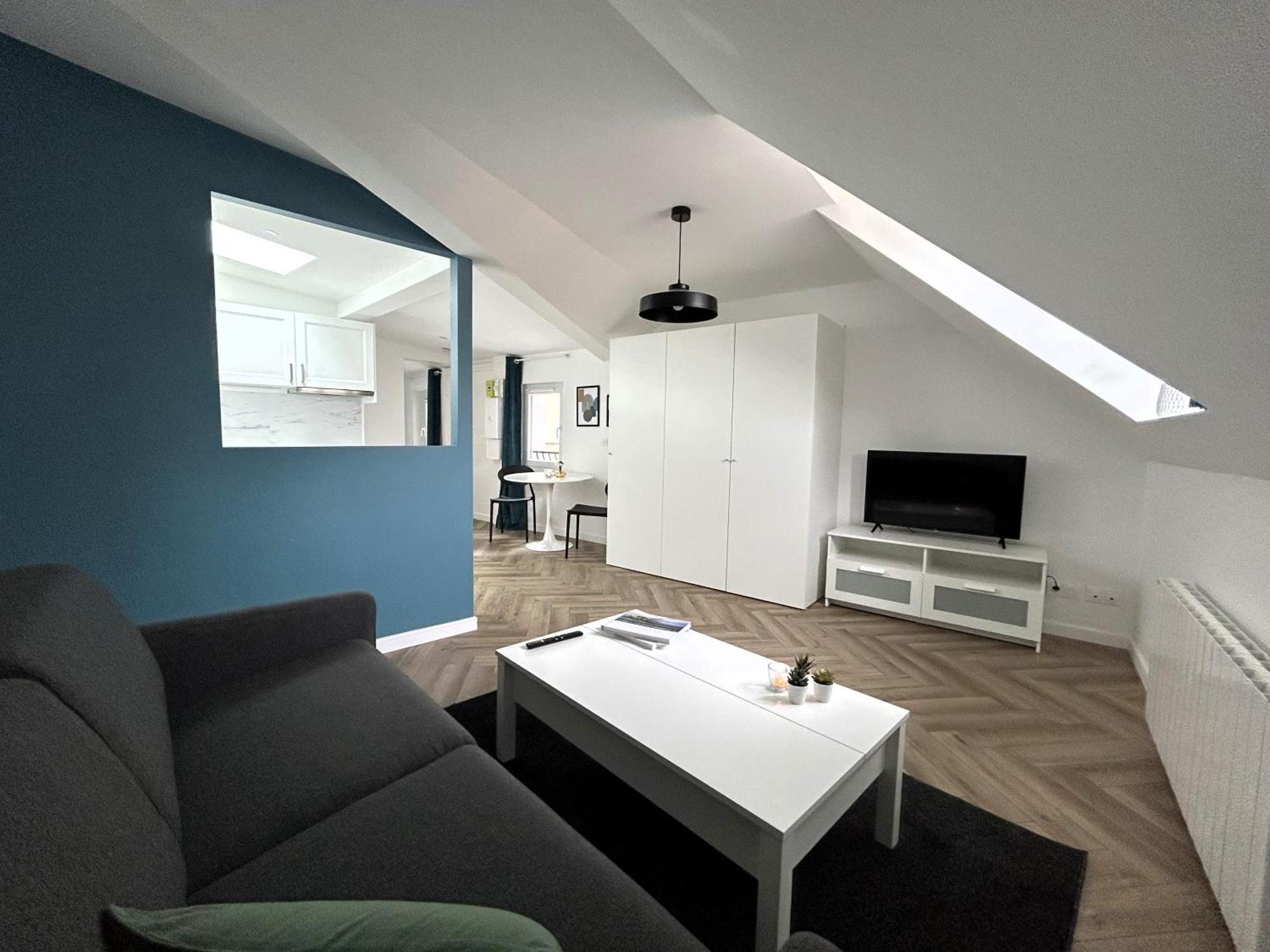 La Maison Hugo Montreuil  Luaran gambar