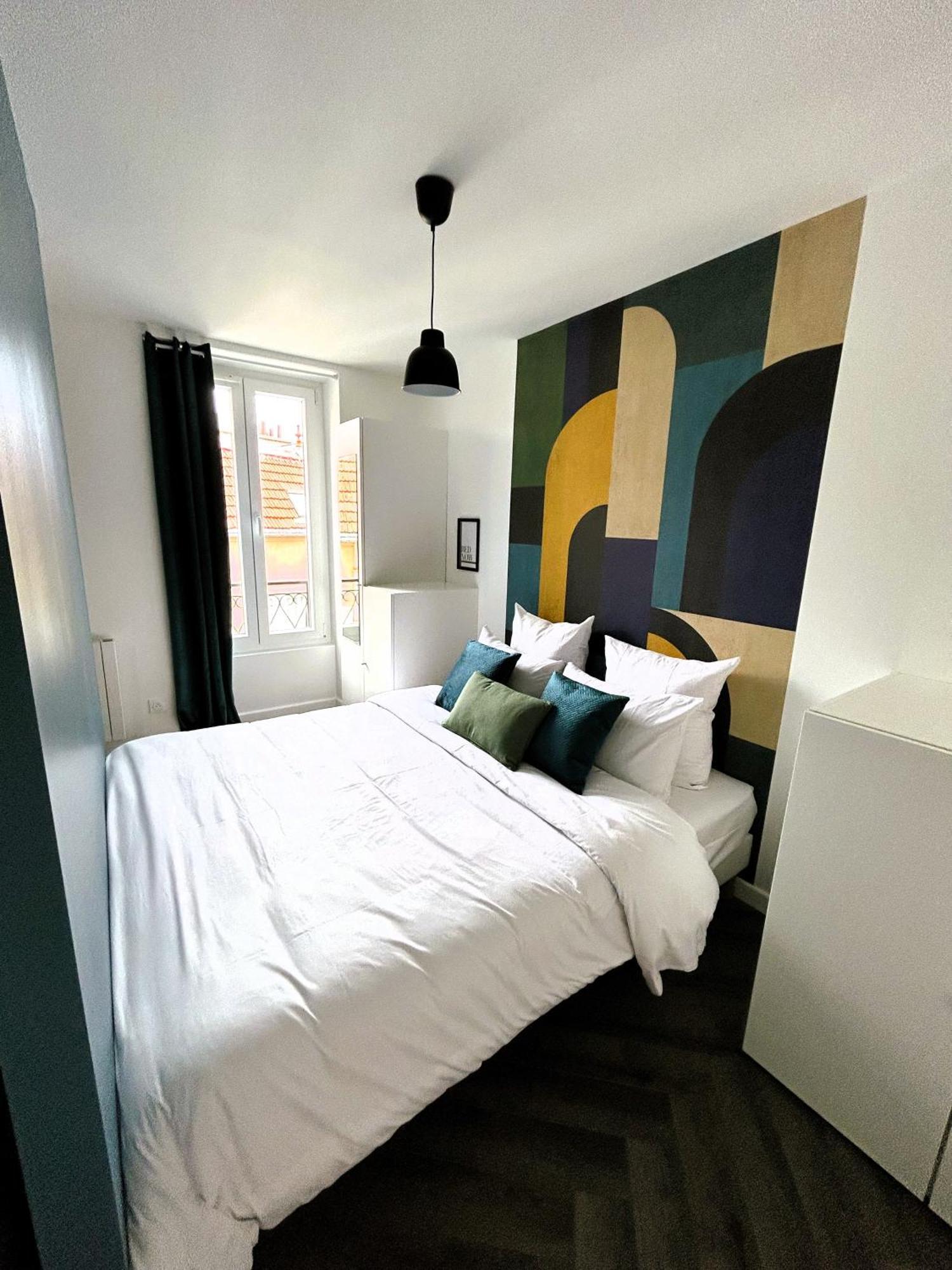 La Maison Hugo Montreuil  Luaran gambar