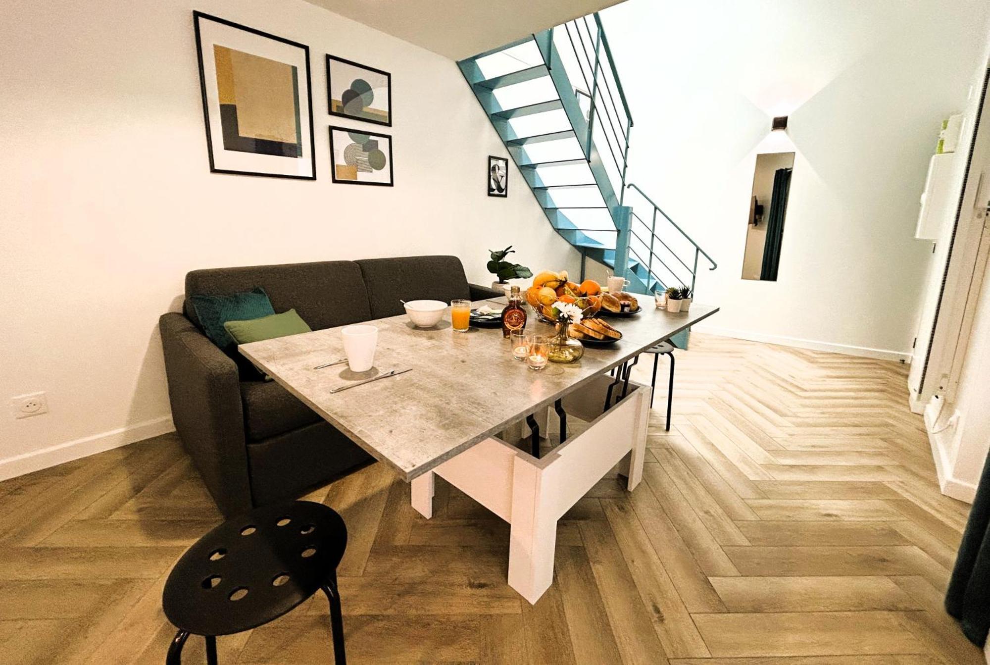 La Maison Hugo Montreuil  Luaran gambar